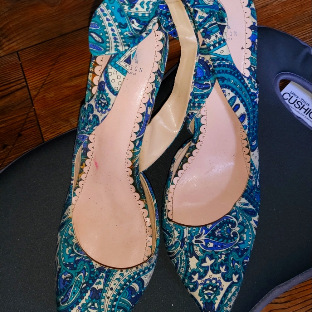 Multicolor Stylish Slingback Pump - image 3